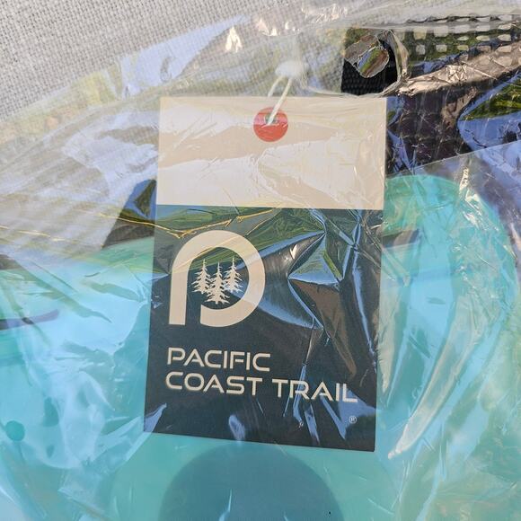 Pacific Coast Camel Back type Hydration Bag Brand New - Picture 4 of 5